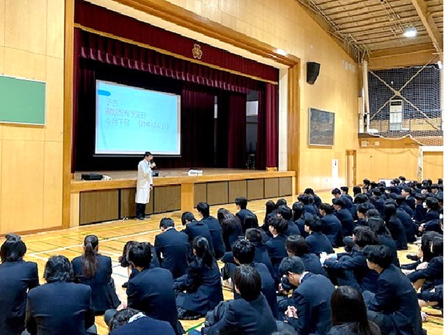 250410　進路オリエンテーション11